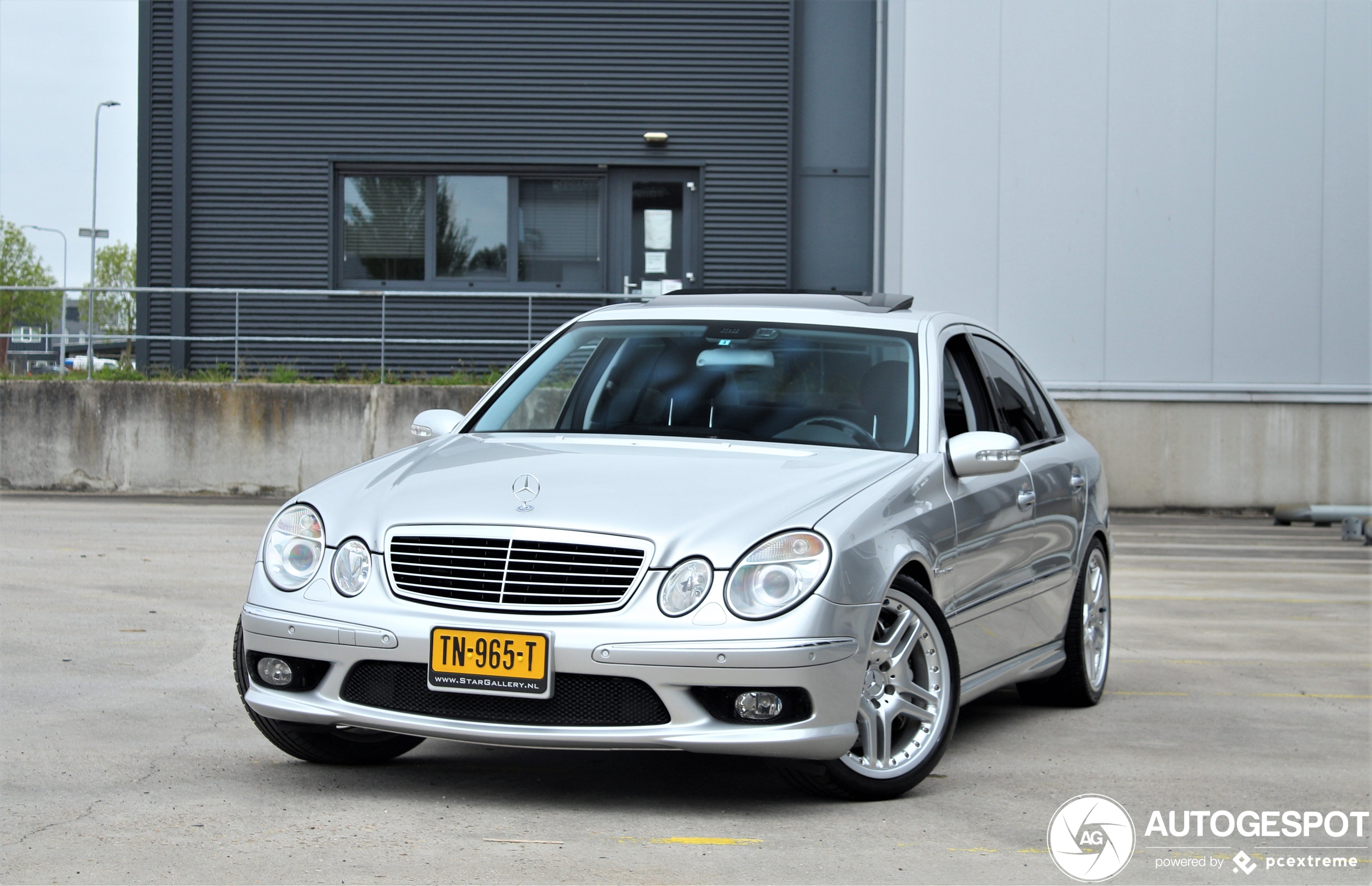 Mercedes-Benz E 55 AMG