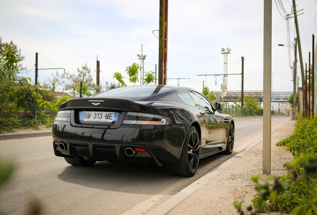 Aston Martin DBS Carbon Black Edition