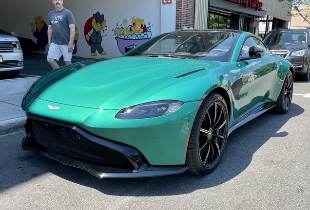 Aston Martin V8 Vantage 2018