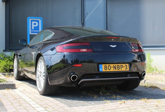 Aston Martin V8 Vantage