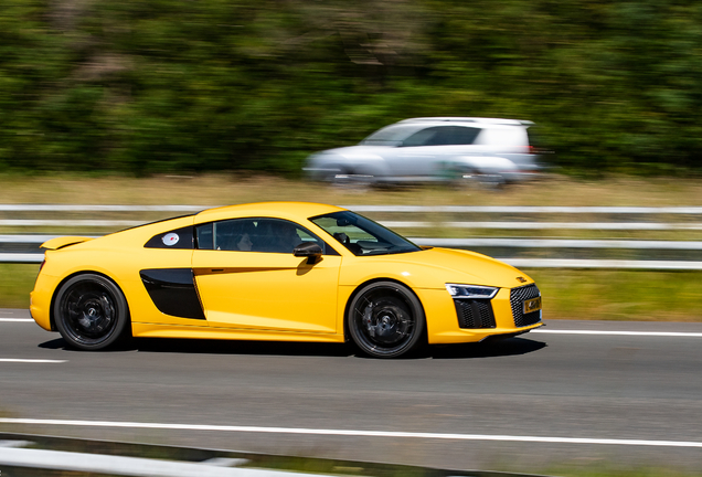 Audi R8 V10 2015