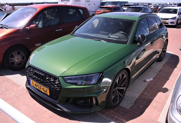 Audi RS4 Avant B9