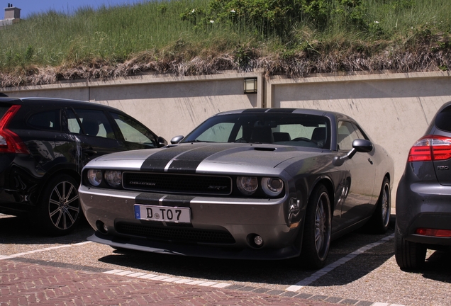 Dodge Challenger SRT-8 392