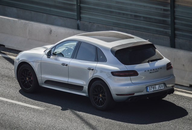 Porsche 95B Macan GTS