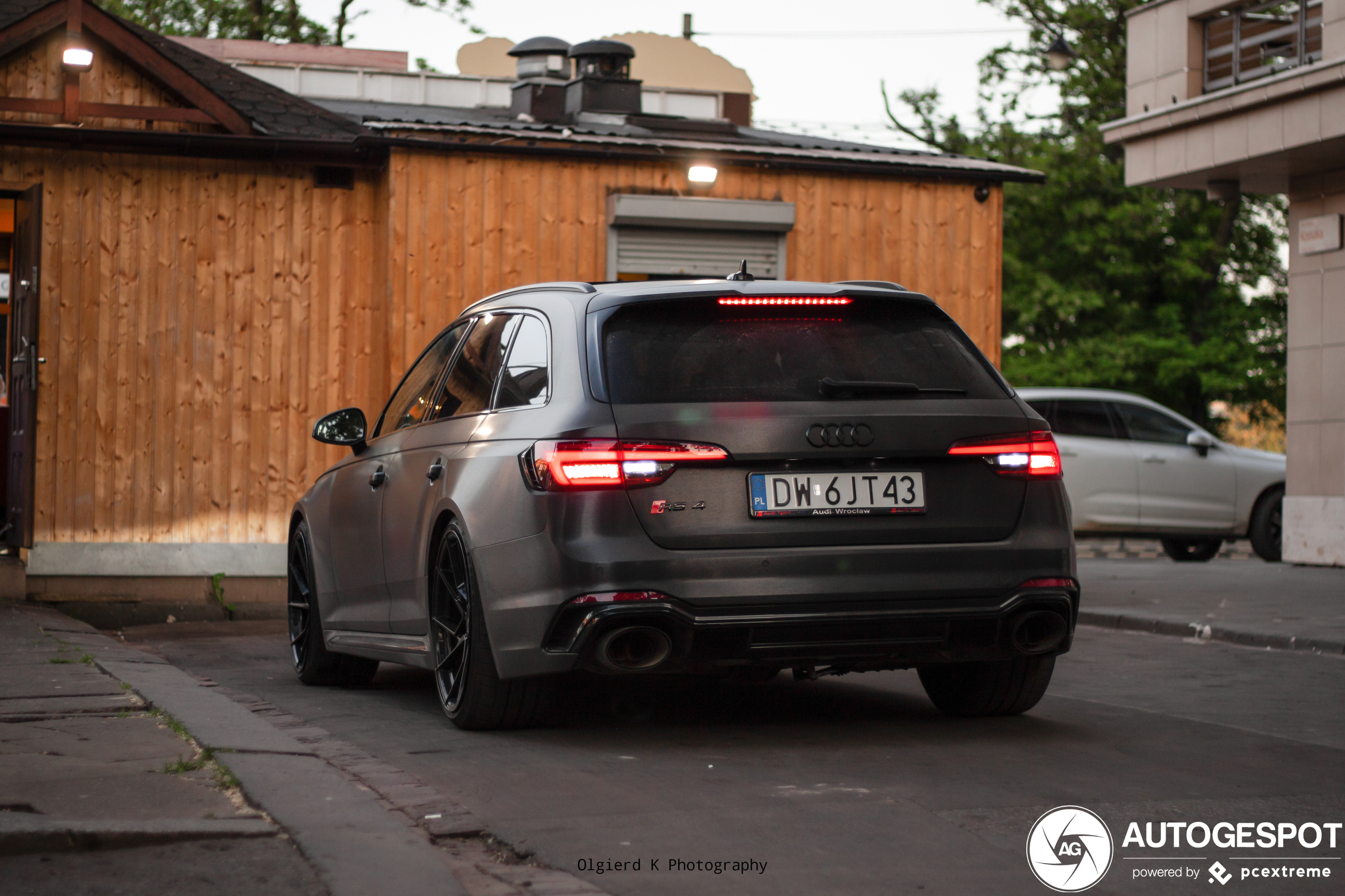 Audi RS4 Avant B9