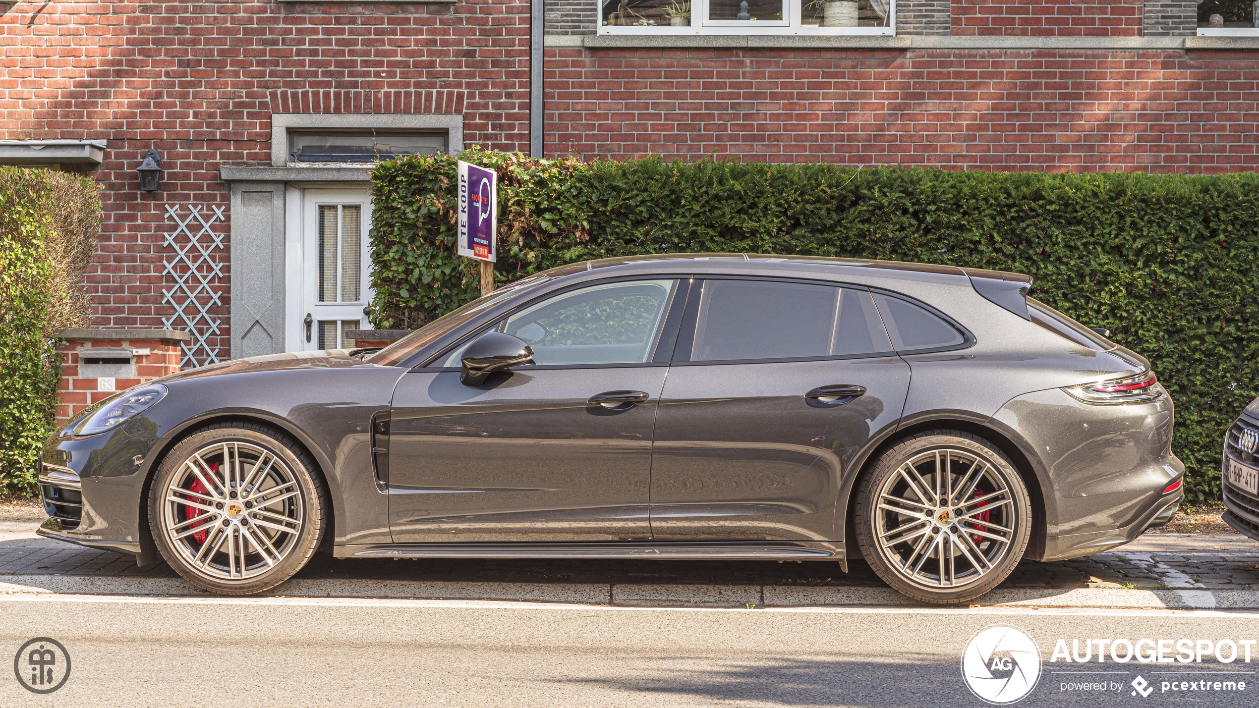 Porsche 971 Panamera GTS Sport Turismo