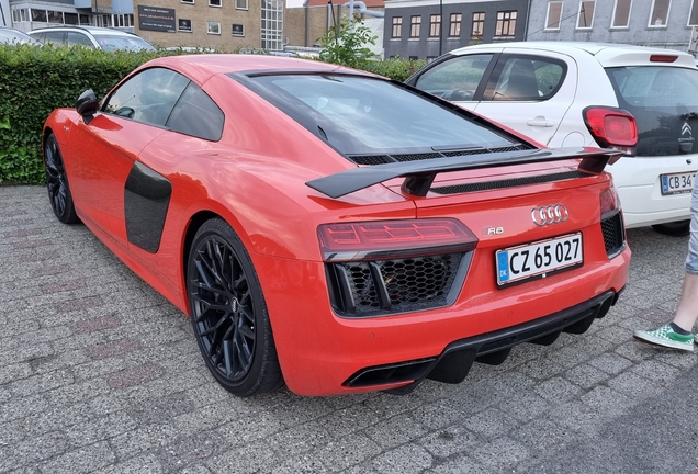 Audi R8 V10 Plus 2015