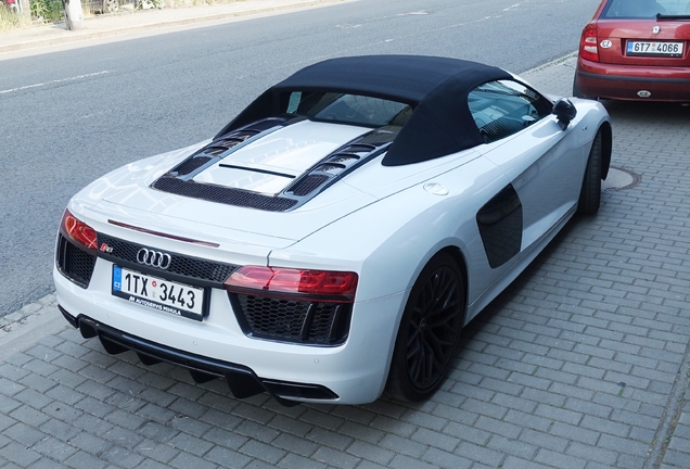 Audi R8 V10 Spyder 2016