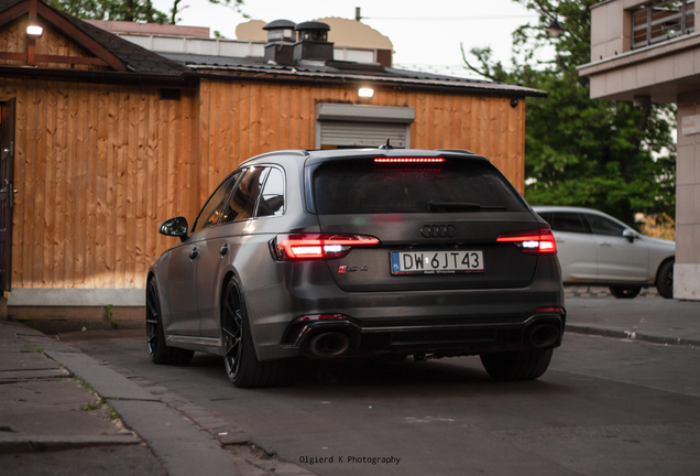 Audi RS4 Avant B9