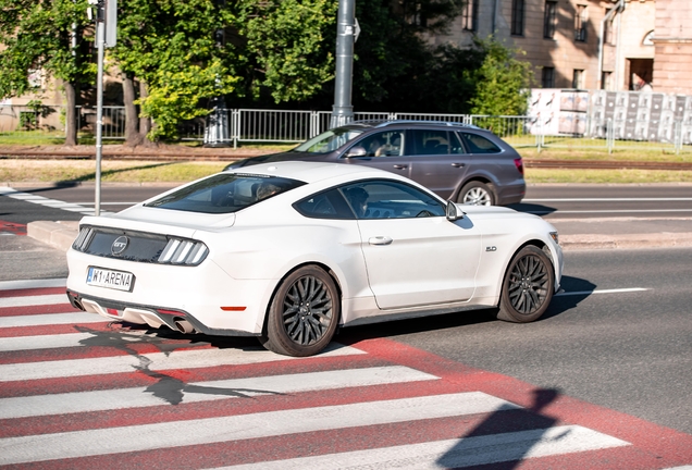 Ford Mustang GT 2015