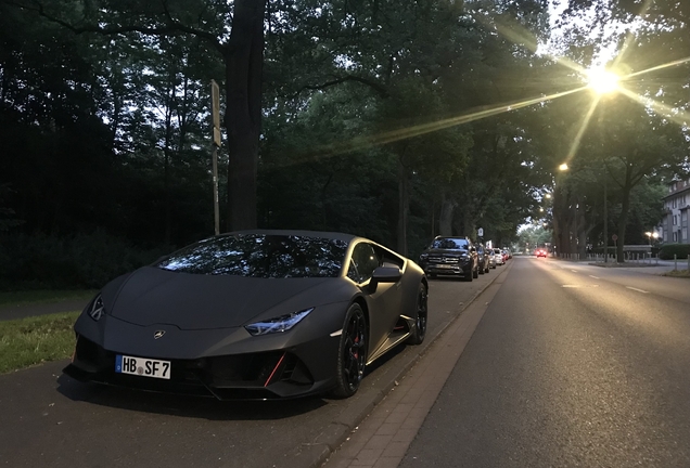 Lamborghini Huracán LP640-4 EVO