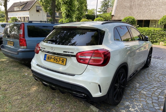 Mercedes-Benz GLA 45 AMG X156