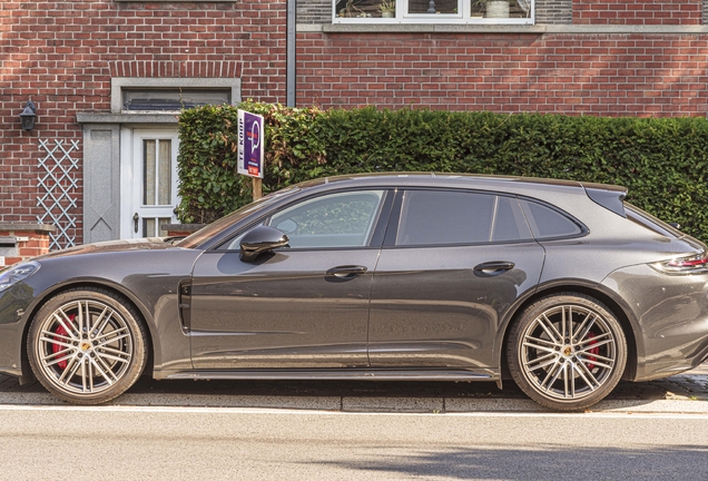 Porsche 971 Panamera GTS Sport Turismo