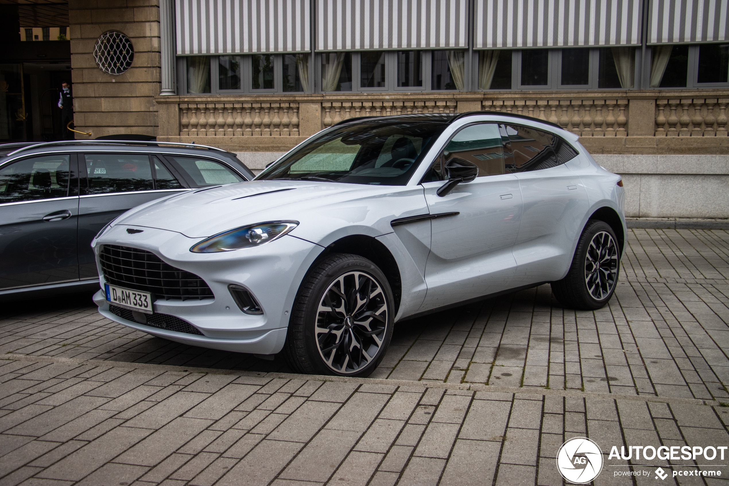 Aston Martin DBX