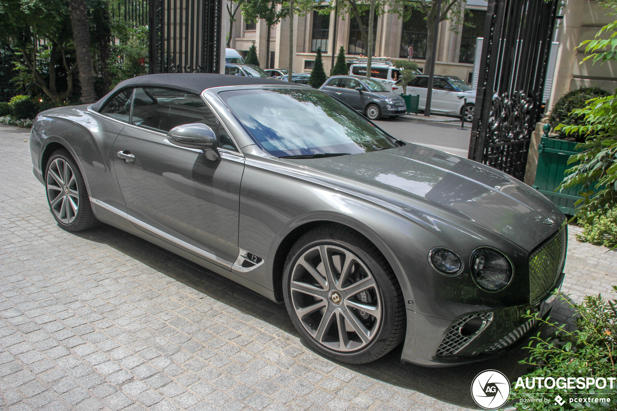 Bentley Continental GTC 2019