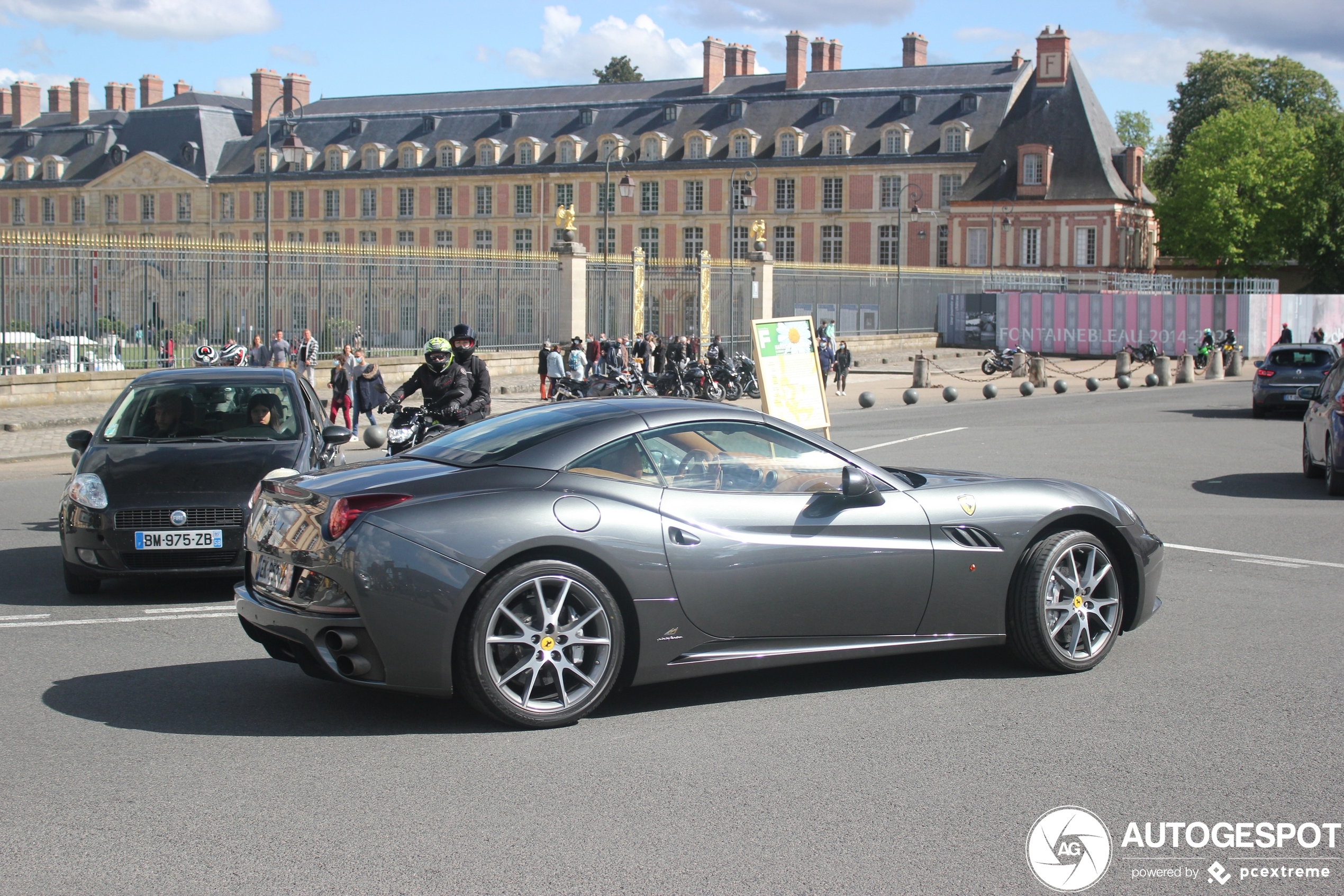 Ferrari California