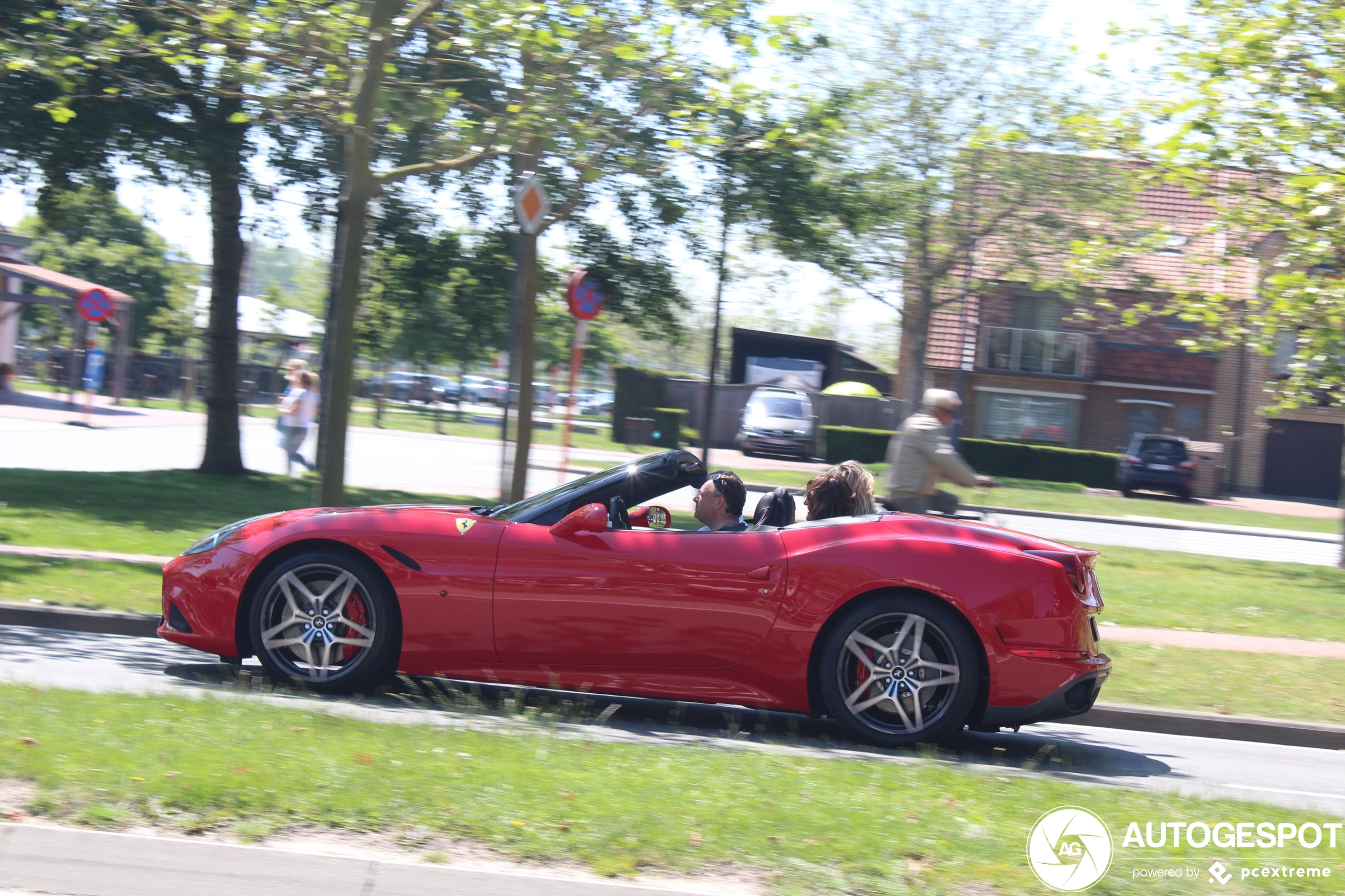 Ferrari California T