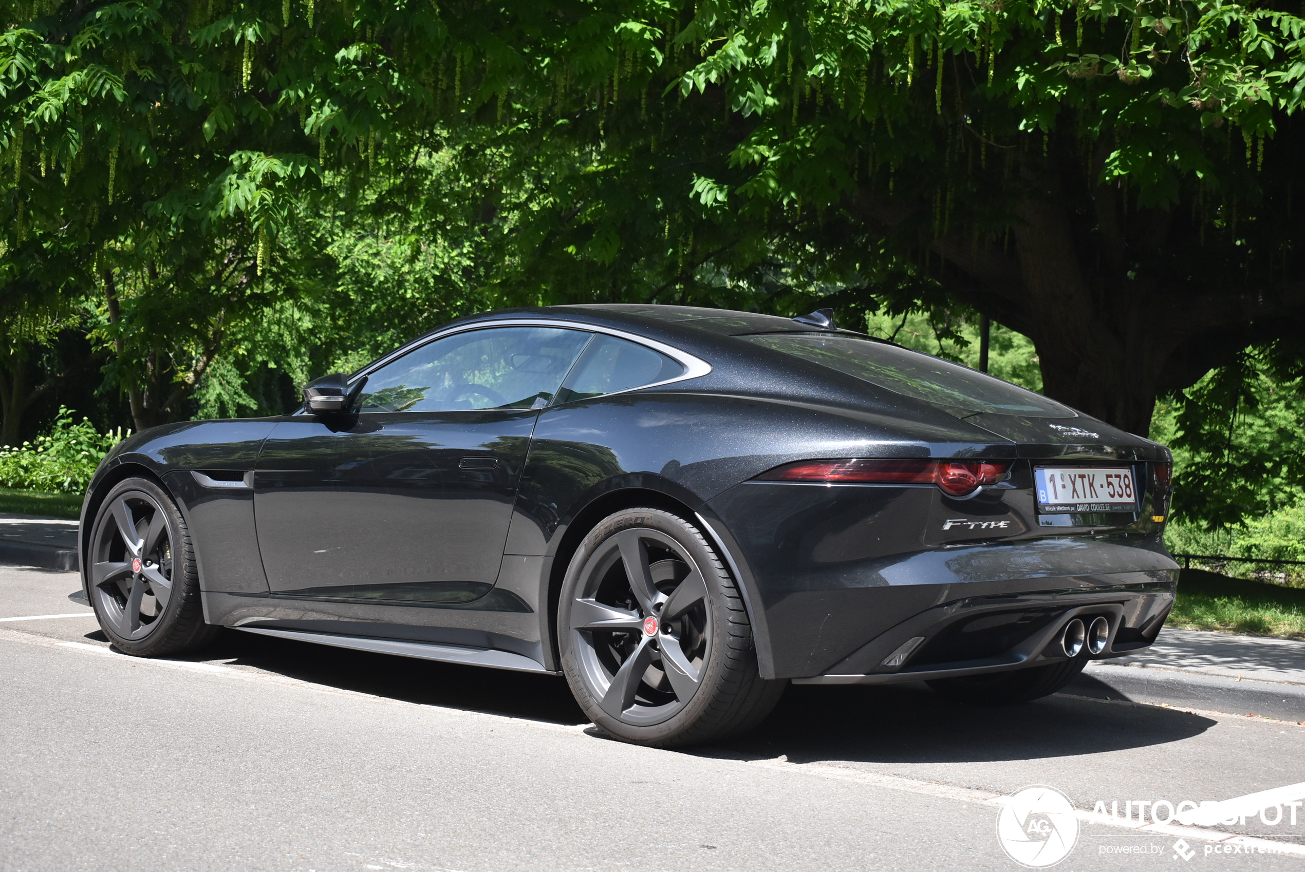 Jaguar F-TYPE 400 Sport Coupé