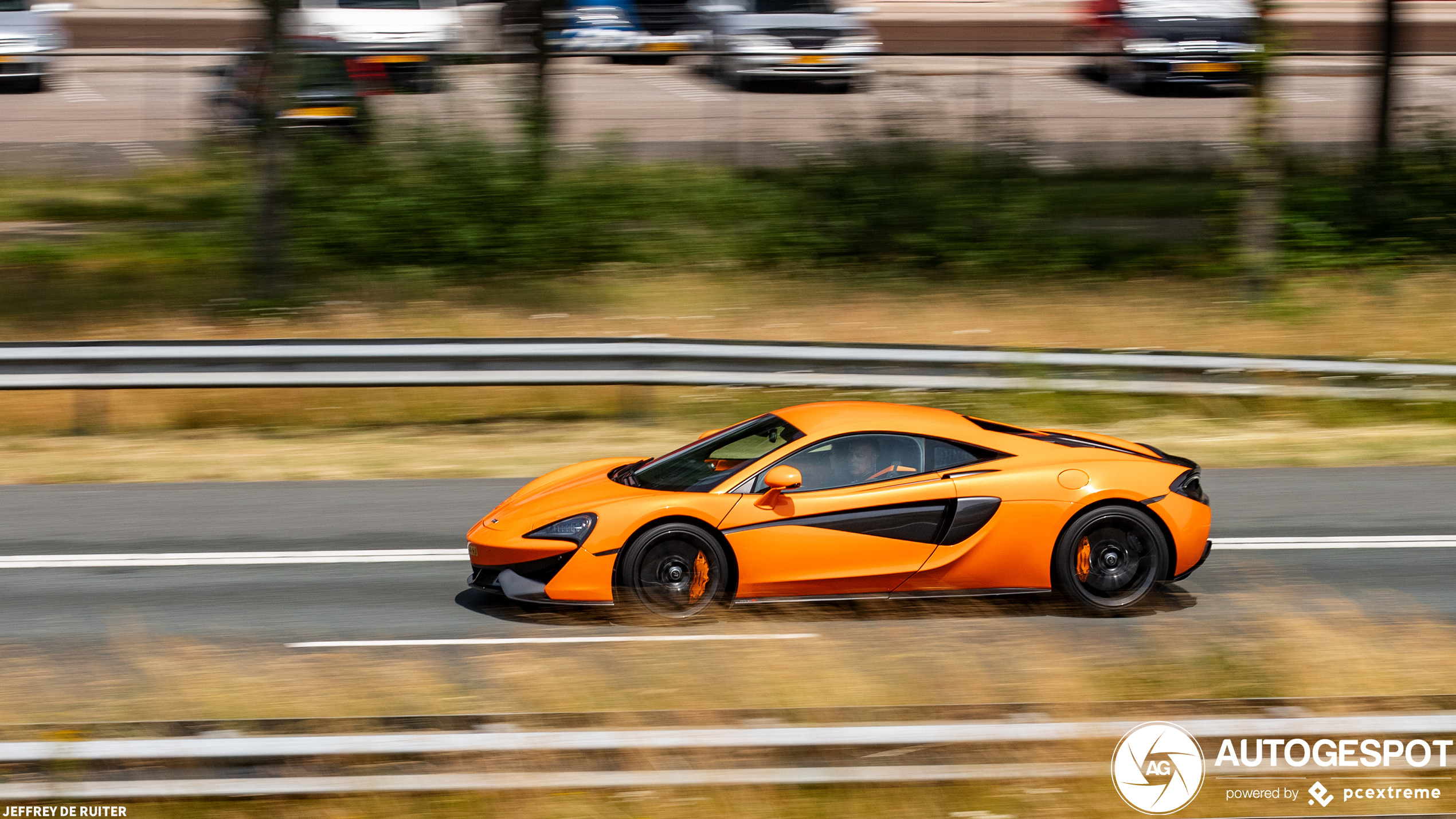 McLaren 570S