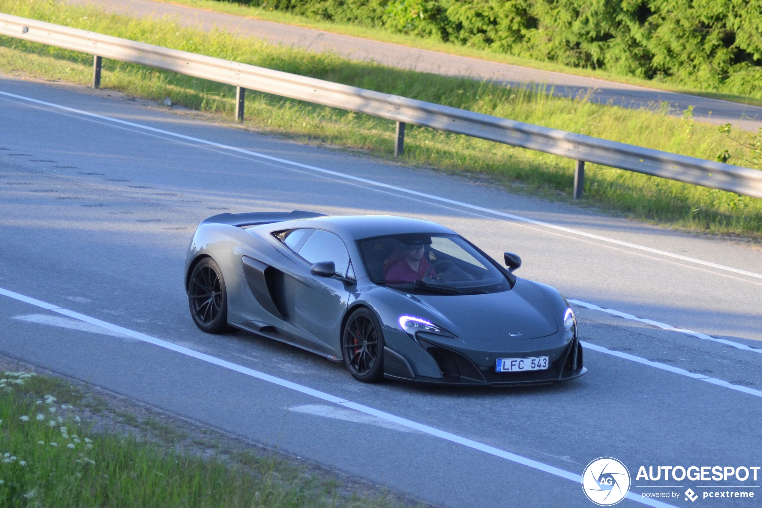 McLaren 675LT