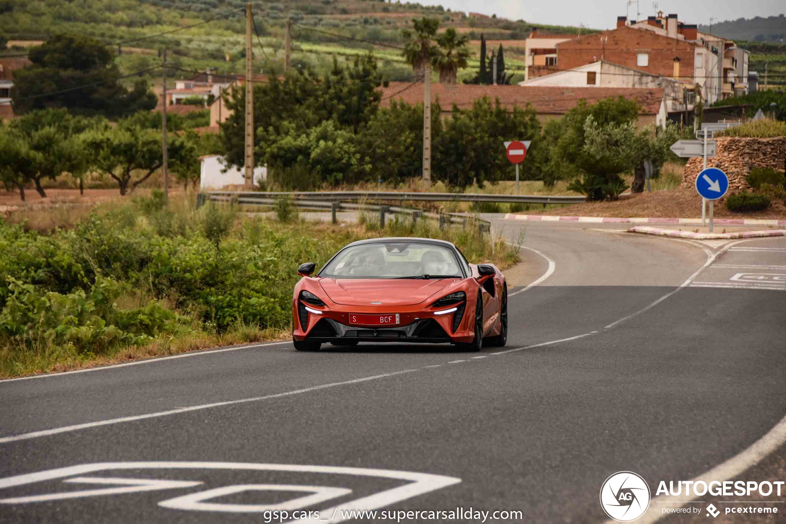 Primeur: eerste McLaren Artura gespot!