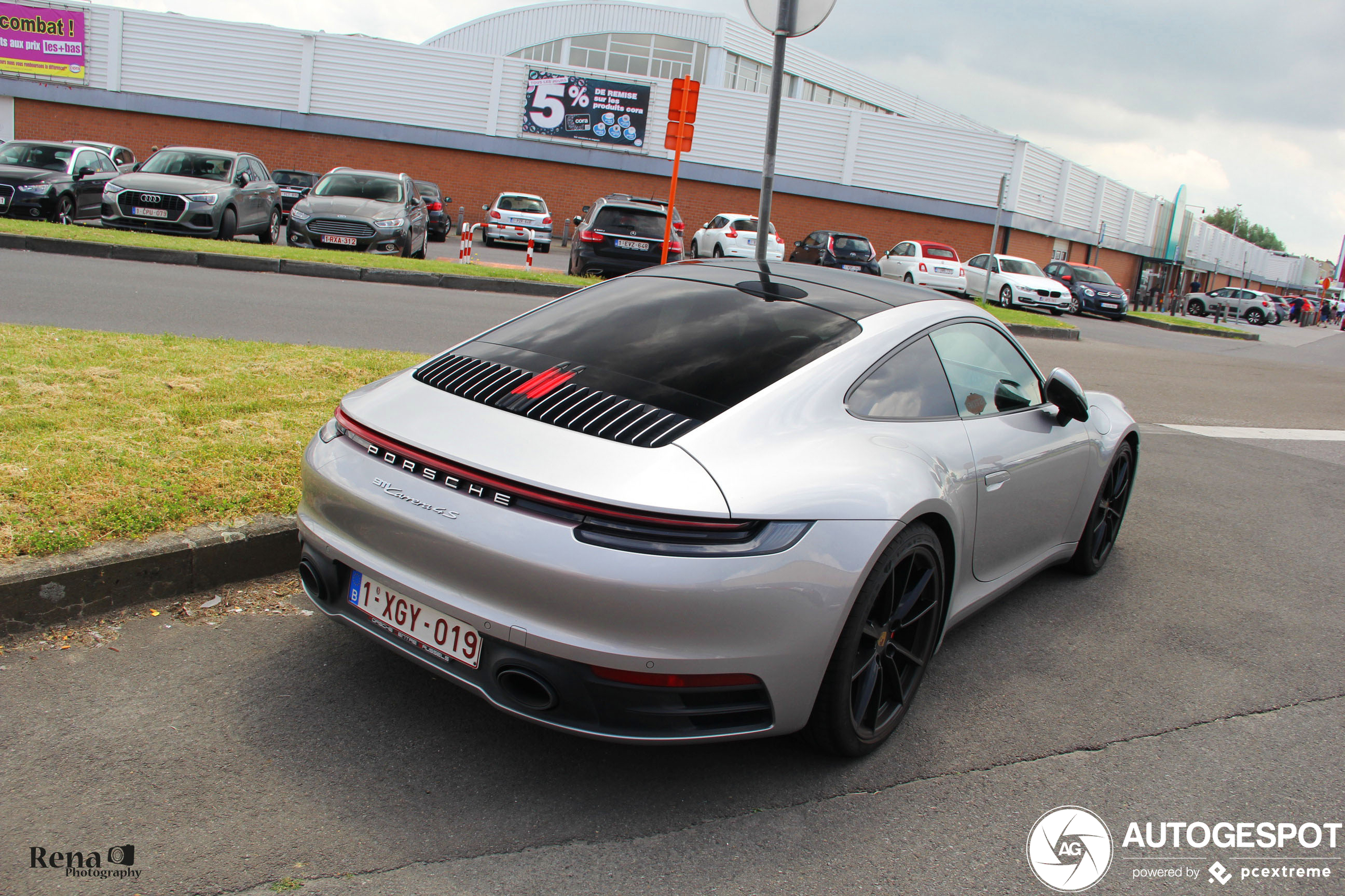 Porsche 992 Carrera 4S