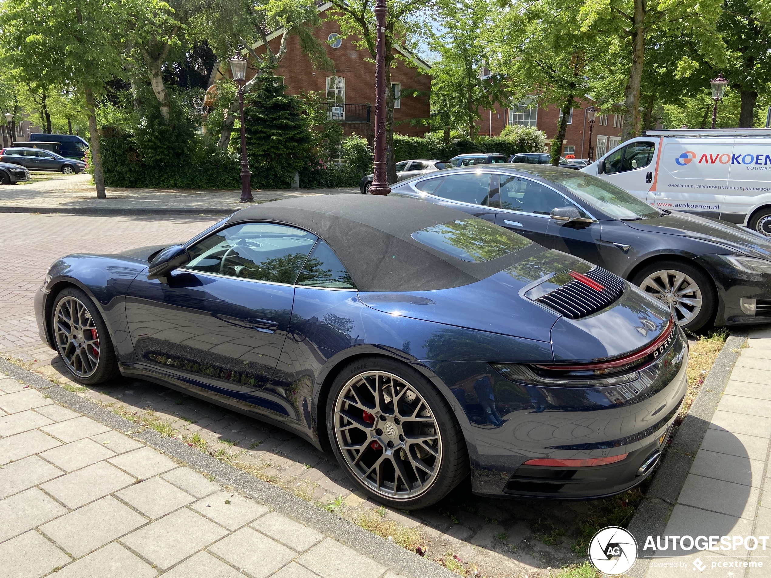 Porsche 992 Carrera 4S Cabriolet