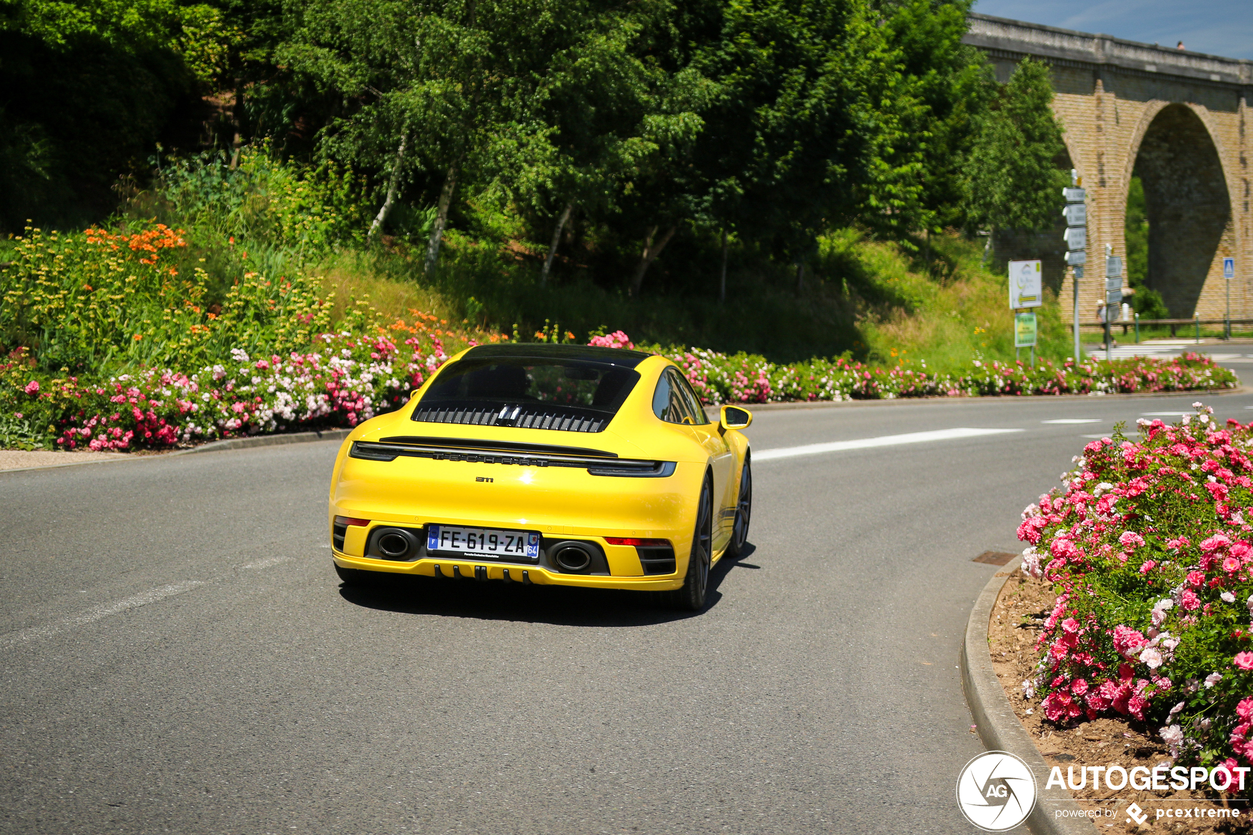 Porsche TechArt 992 Carrera 4S