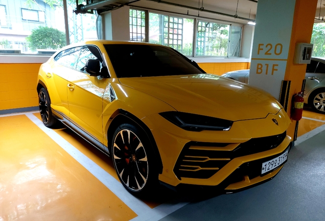 Lamborghini Urus