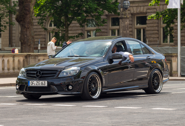 Mercedes-Benz C 63 AMG W204