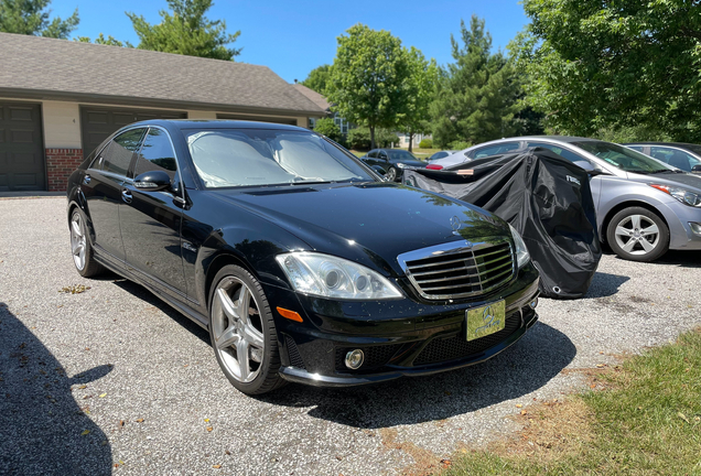 Mercedes-Benz S 63 AMG W221