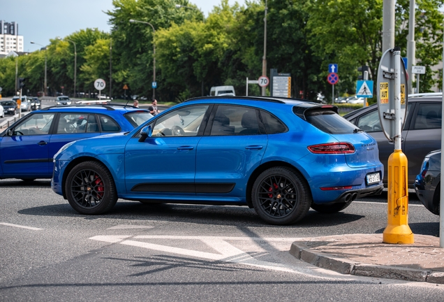 Porsche 95B Macan GTS