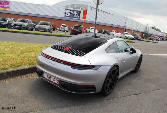 Porsche 992 Carrera 4S