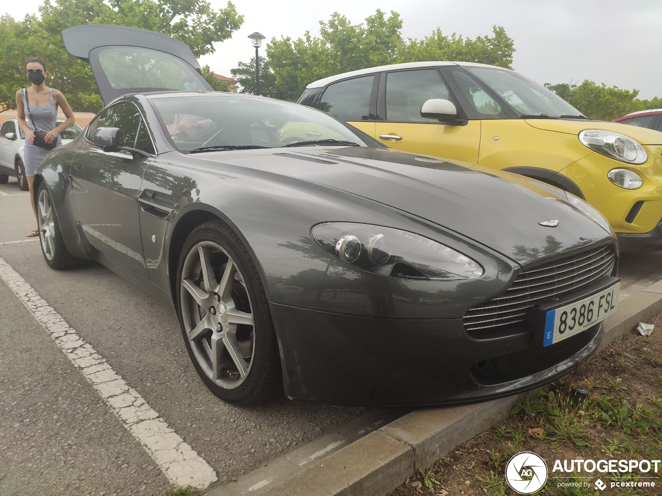 Aston Martin V8 Vantage