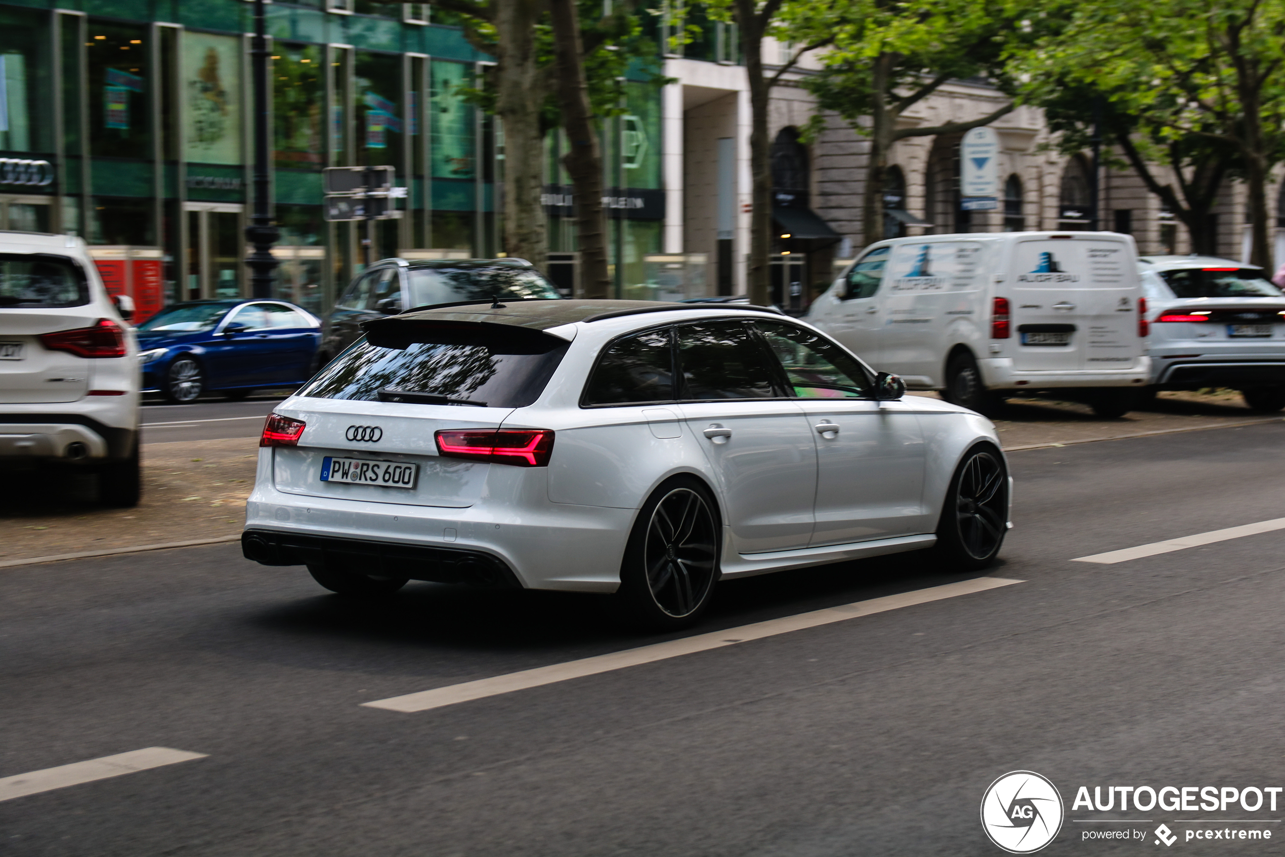 Audi RS6 Avant C7 2015