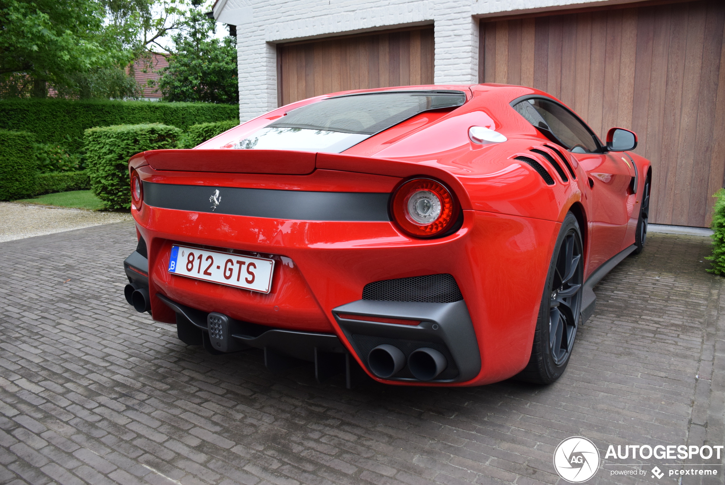 Ferrari F12tdf zit in kleine identiteitscrisis