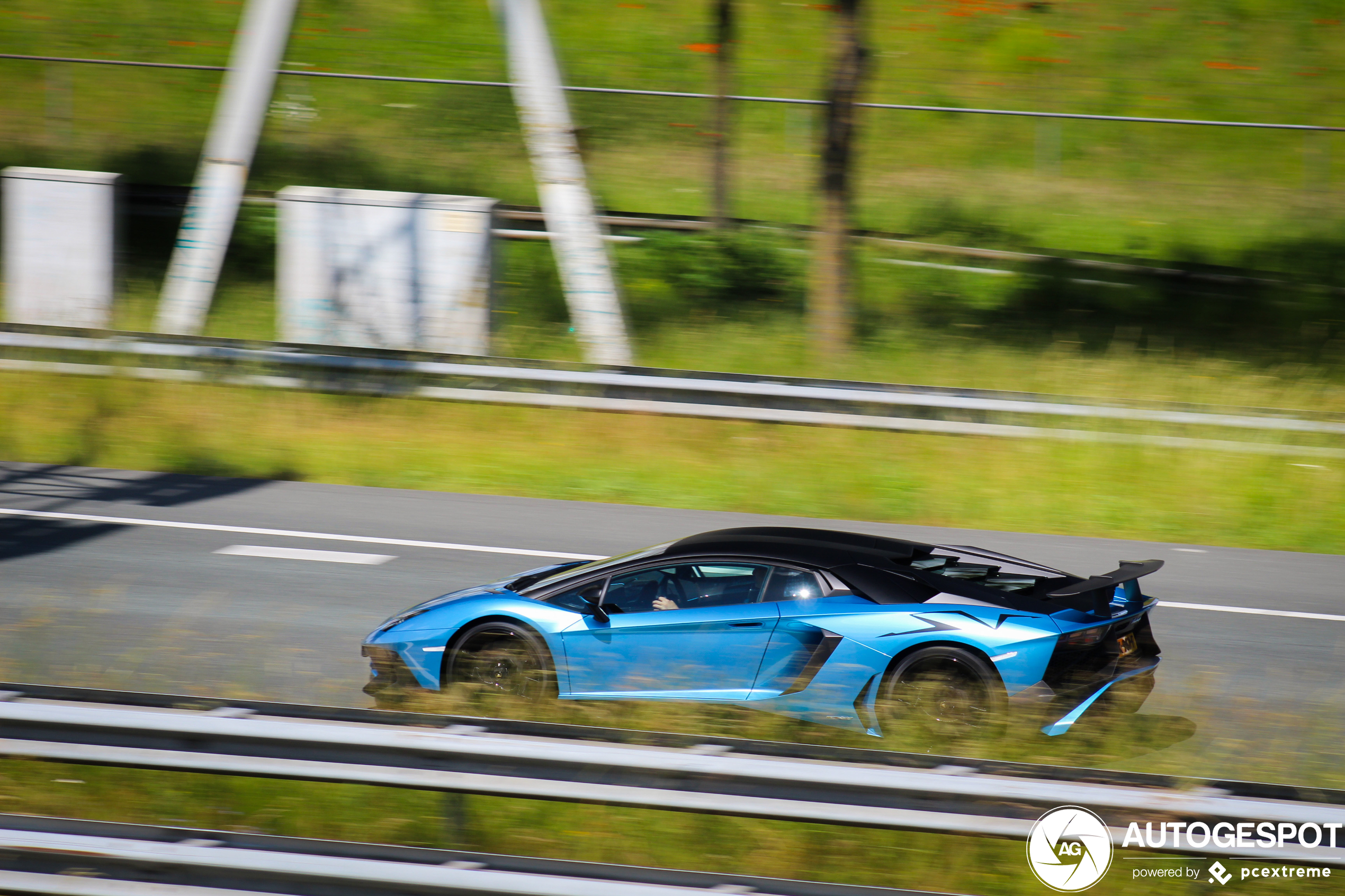 Lamborghini Aventador LP750-4 SuperVeloce