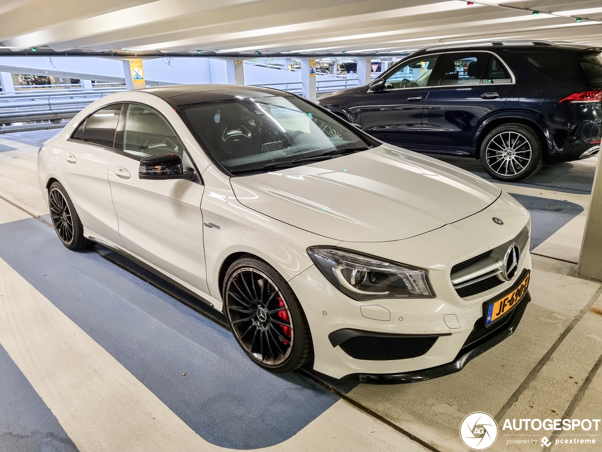 Mercedes-Benz CLA 45 AMG C117