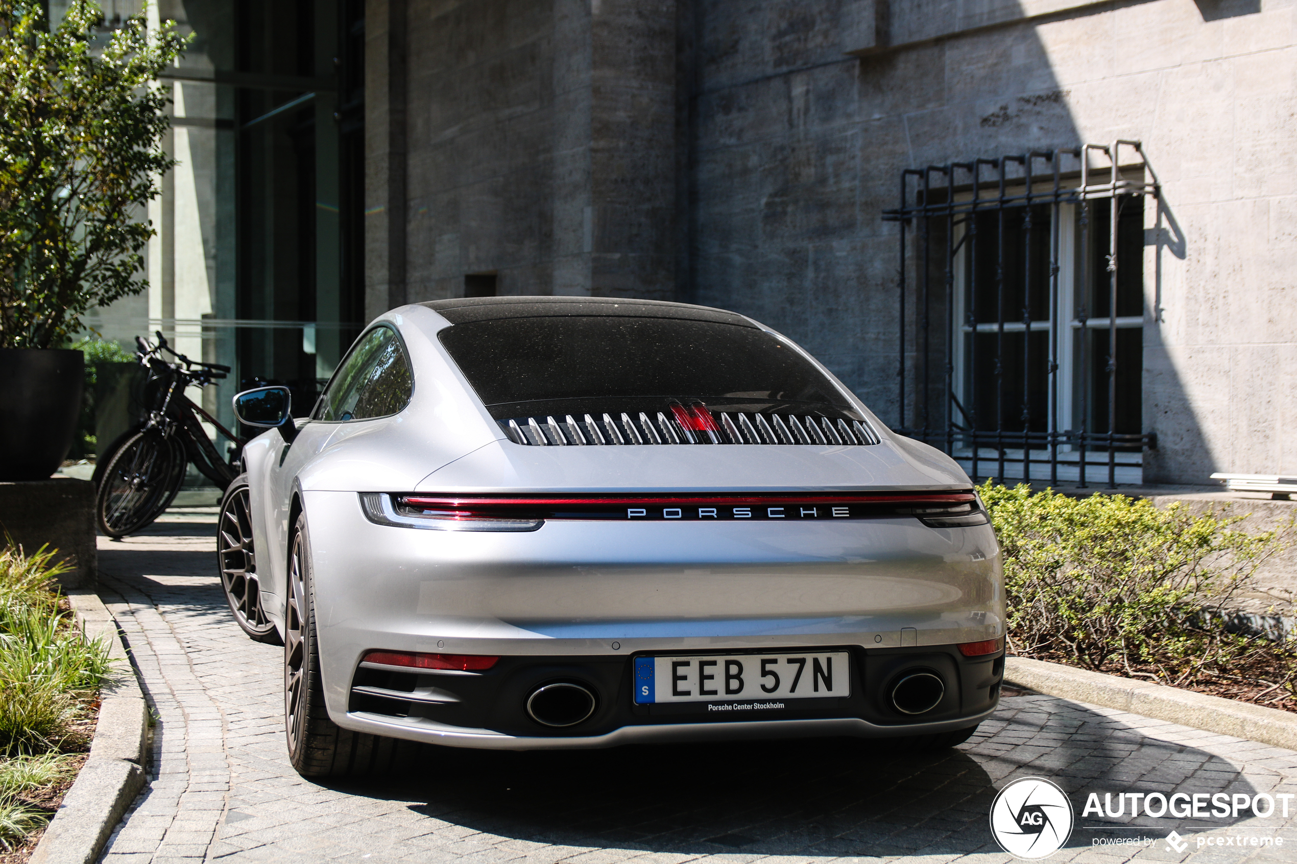 Porsche 992 Carrera 4S