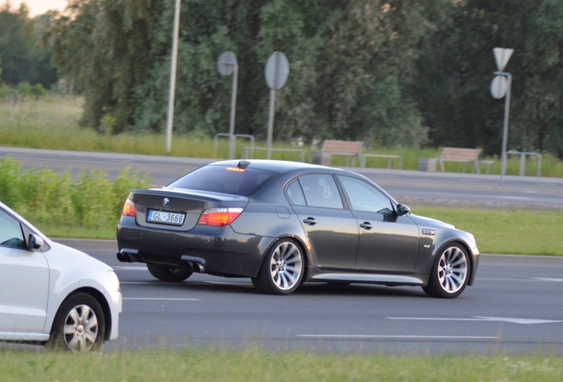 BMW M5 E60 2007