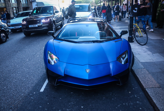 Lamborghini Aventador LP750-4 SuperVeloce Roadster