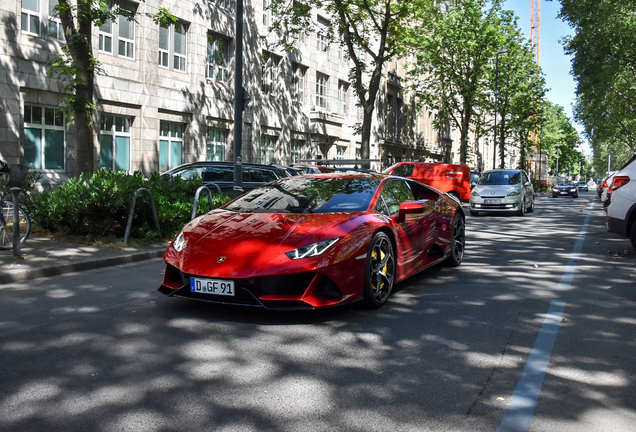 Lamborghini Huracán LP640-4 EVO