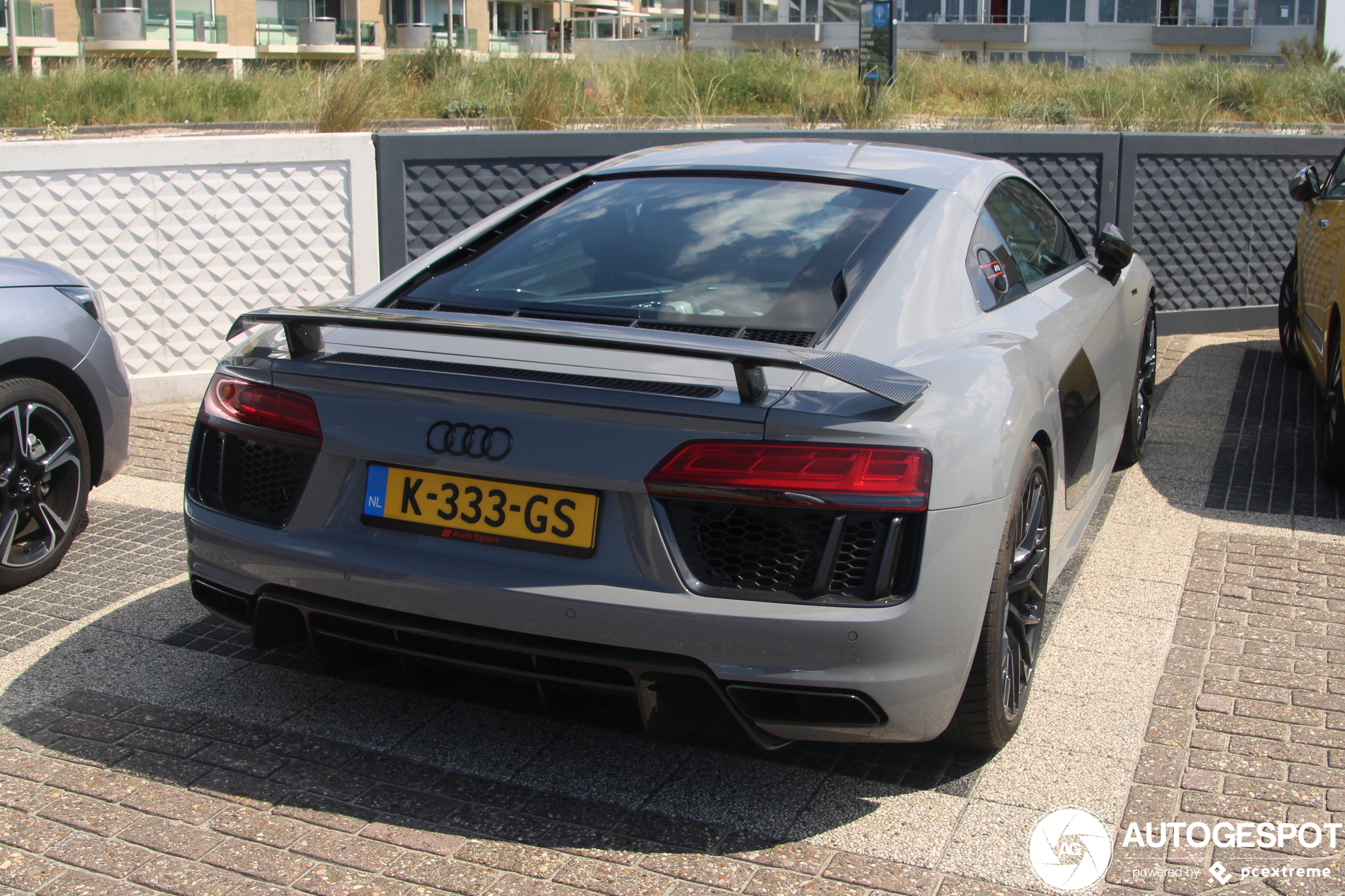 Audi R8 V10 Plus 2015