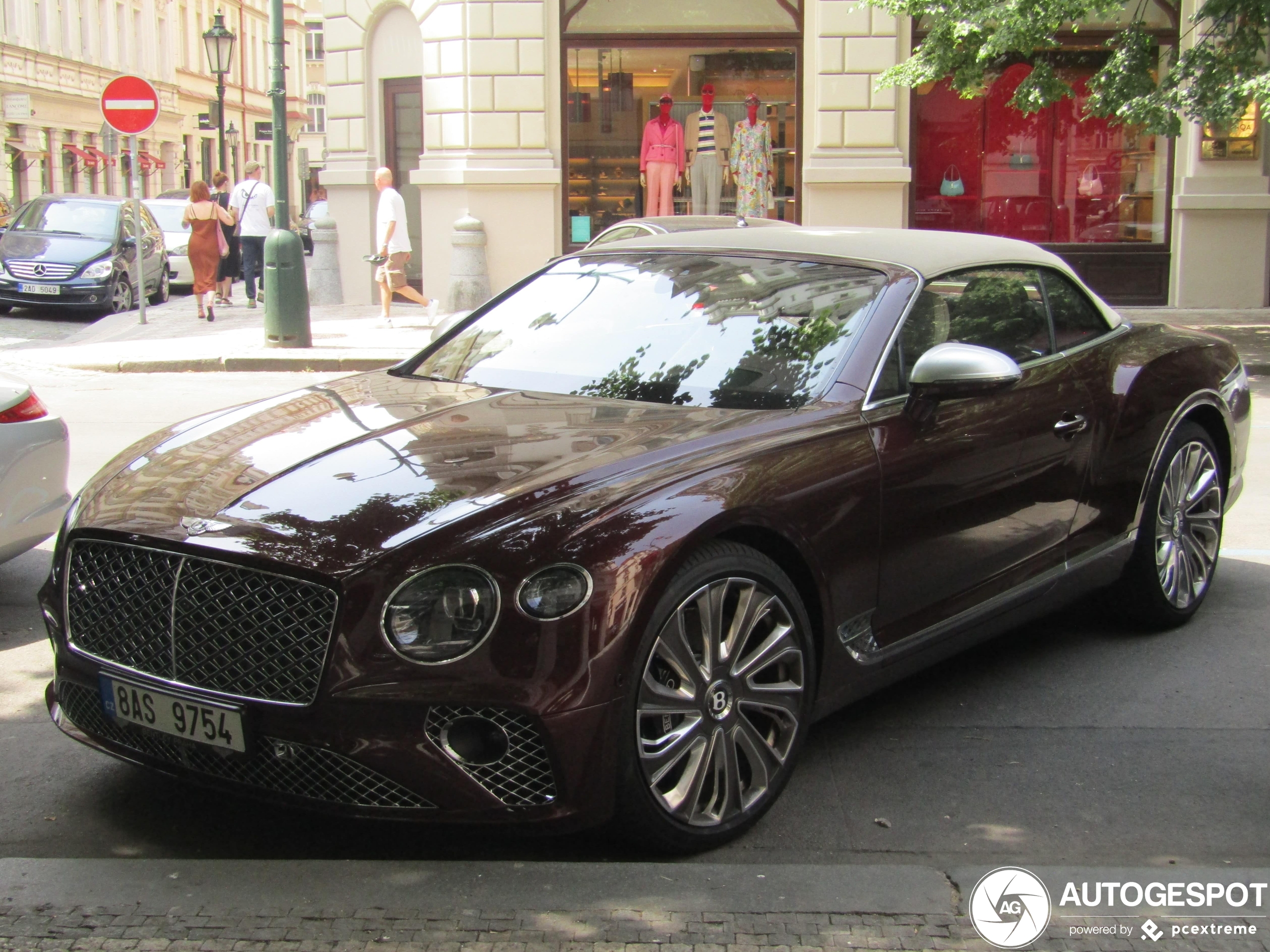 Bentley Continental GTC V8 2020 Mulliner