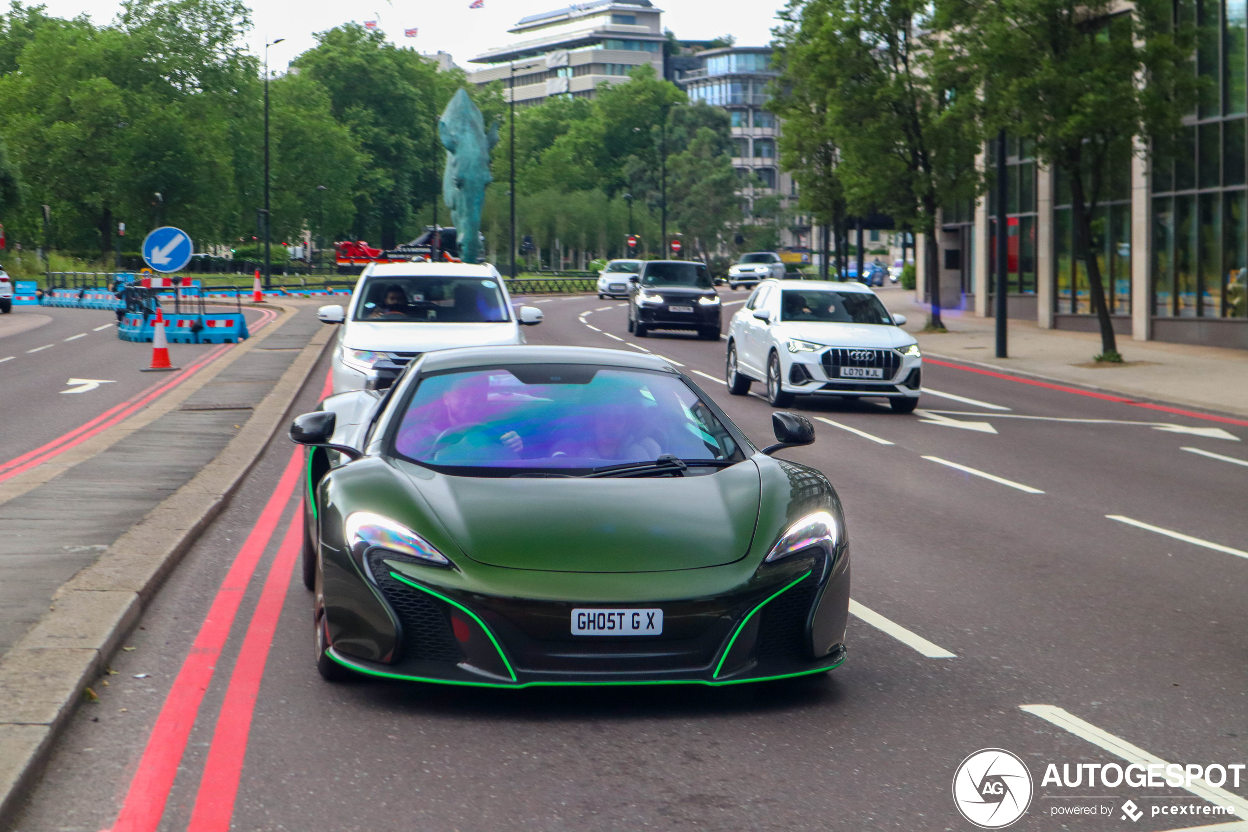 McLaren 650S