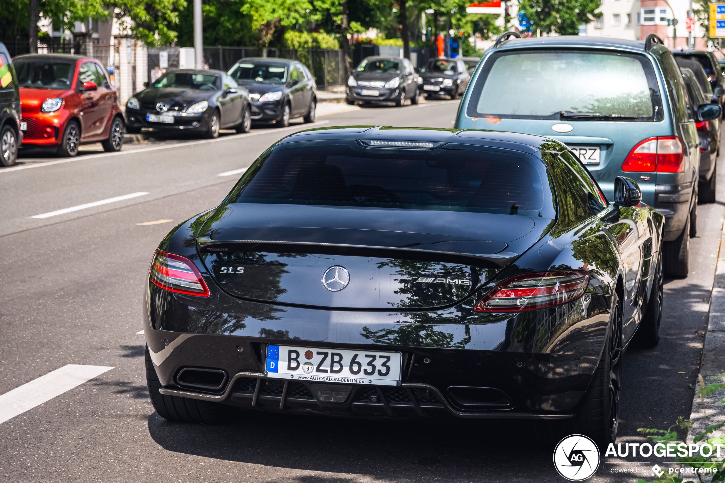 Mercedes-Benz SLS AMG