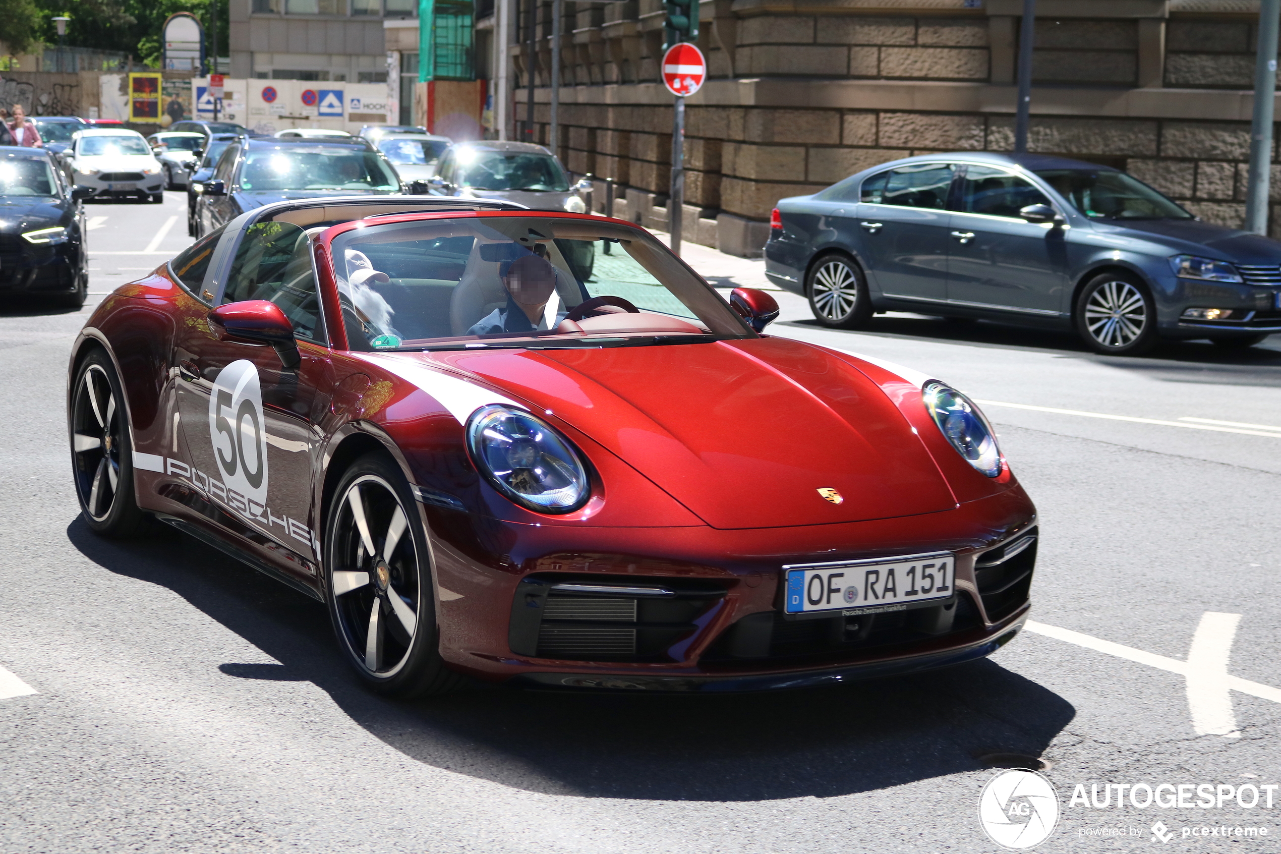 Porsche 992 Targa 4S Heritage Design Edition