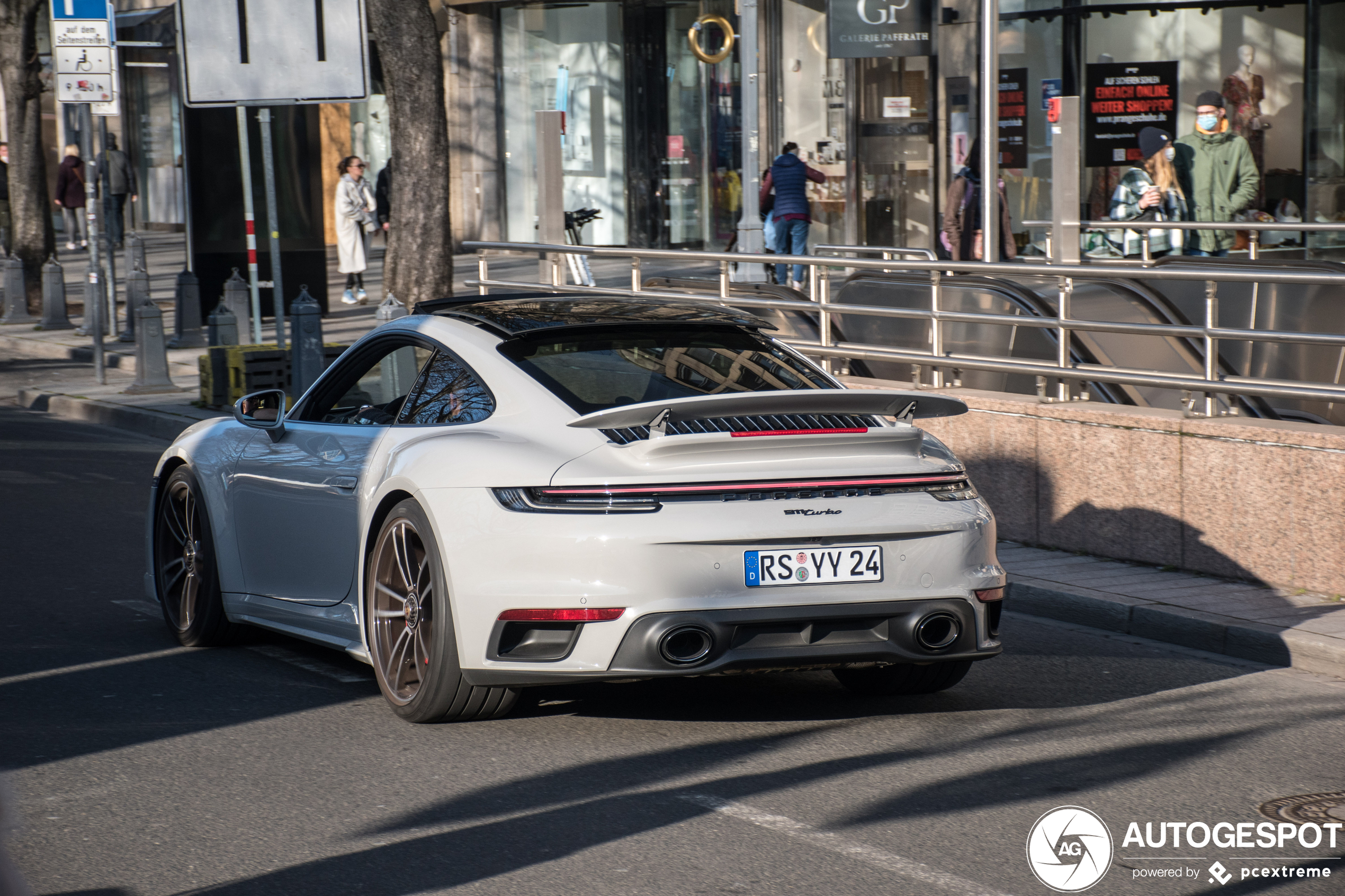 Porsche 992 Turbo