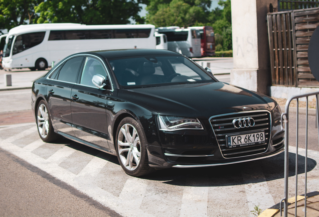 Audi S8 D4