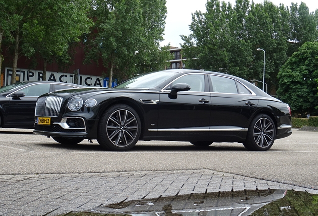 Bentley Flying Spur V8 2021